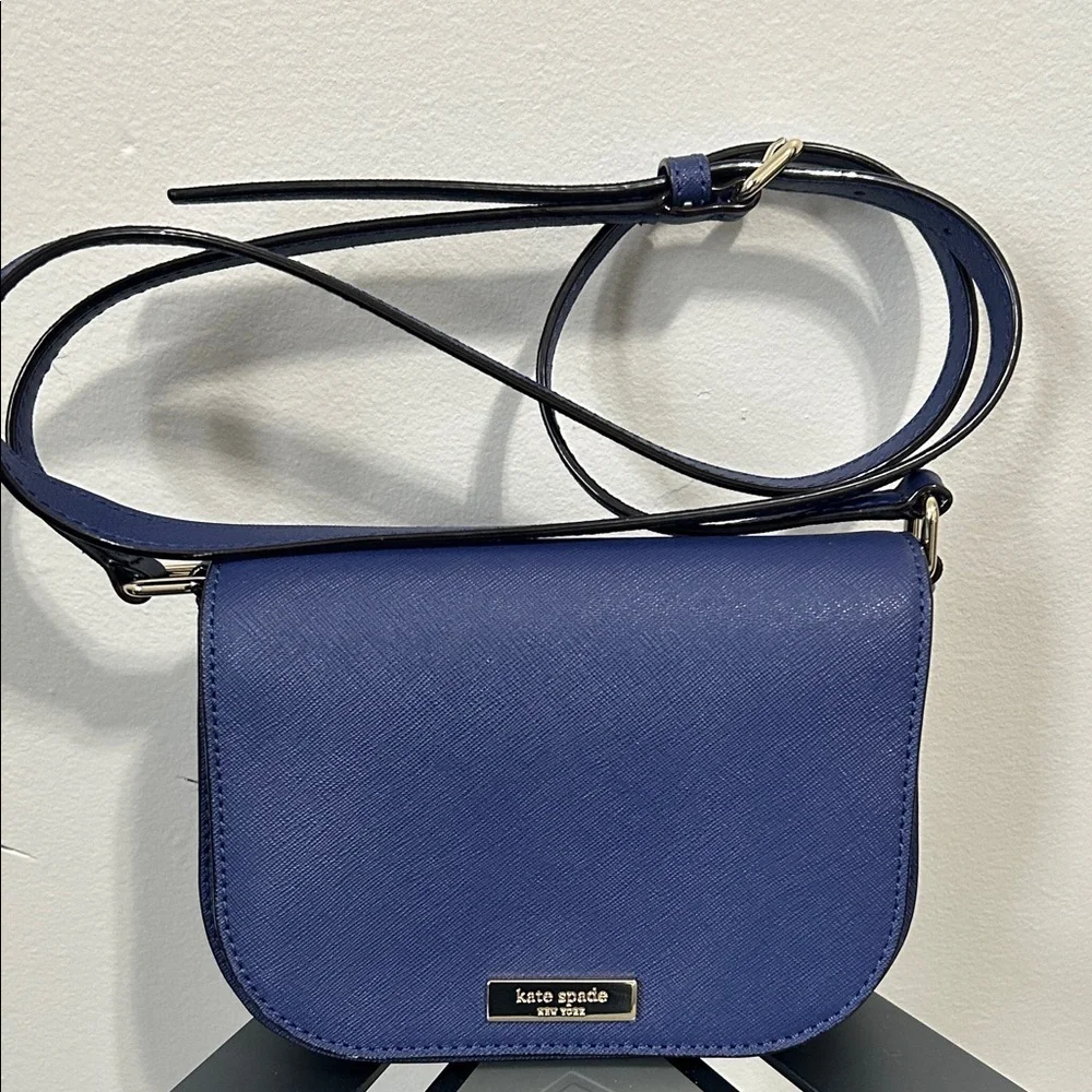 Kate Spade Newbury Lane Carsen Crossbody – Navy Blue - like new
